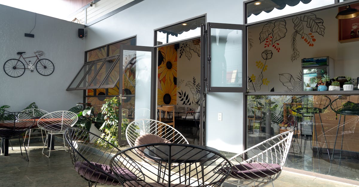 Salongrounds Cafe / Restaurant hero